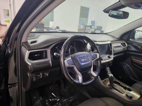 2017 GMC Acadia SLE-2