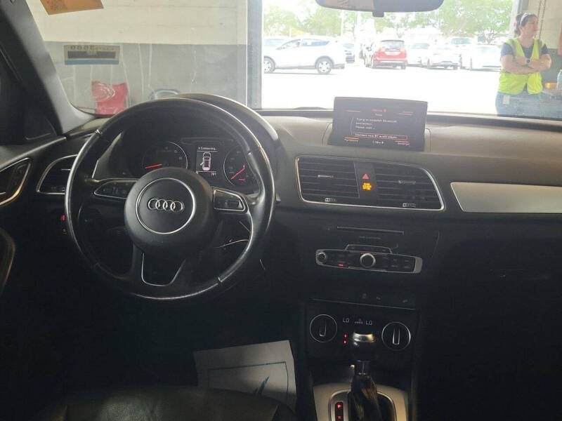 2017 Audi Q3 2.0T Premium