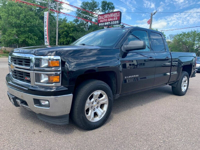 2014 Chevrolet Silverado 1500 for sale at Dealswithwheels in Inver Grove Heights MN