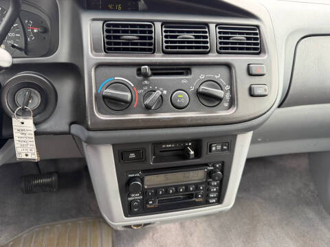 2000 Toyota Sienna LE
