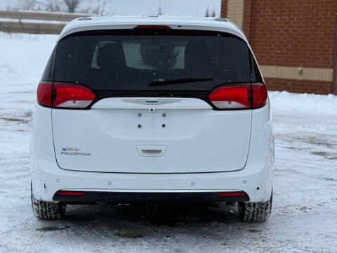 2018 Chrysler Pacifica Touring Plus