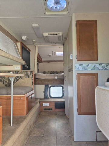 2009 Lance 971