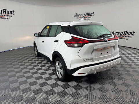 2021 Nissan Kicks S