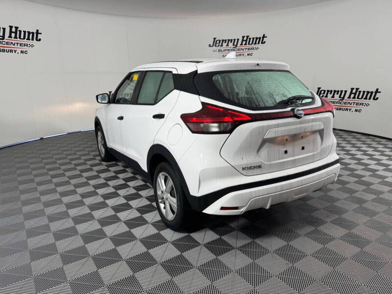2021 Nissan Kicks S