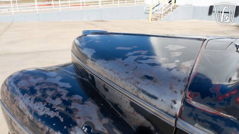 1946 Ford Super Deluxe