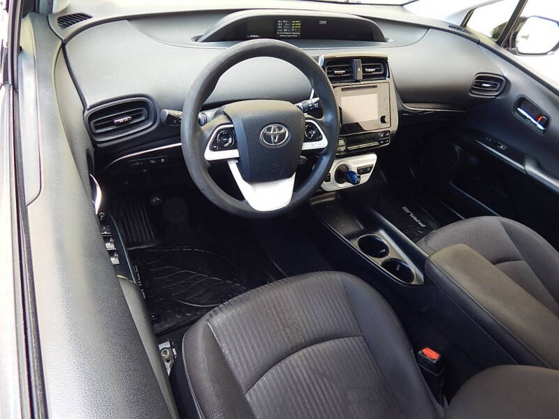 2017 Toyota Prius One