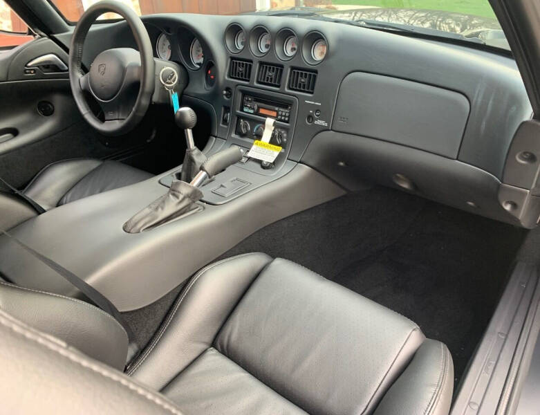 2000 Dodge Viper GTS