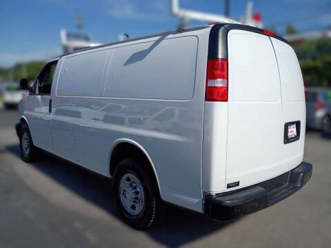 2017 Chevrolet Express 2500