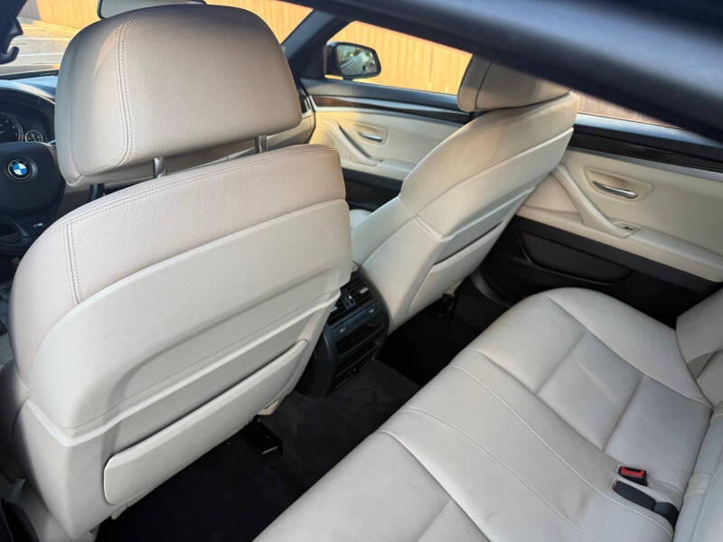 2012 BMW 5 Series 535i