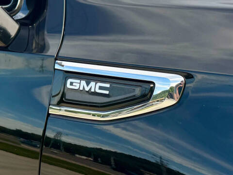 2022 GMC Yukon XL SLT