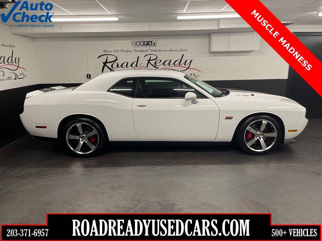 White 2014 Dodge Challenger SRT8 SRT8 2dr Coupe 1
