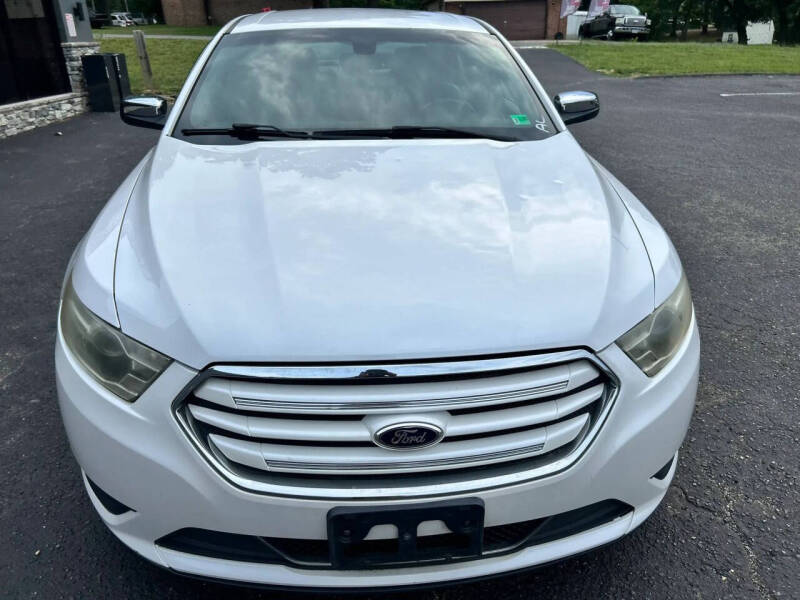 2014 Ford Taurus Limited