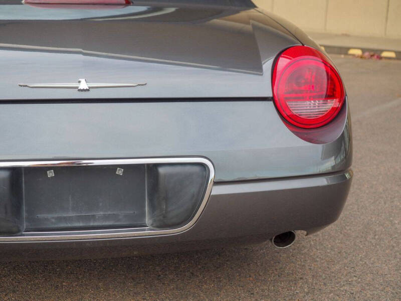 2003 Ford Thunderbird