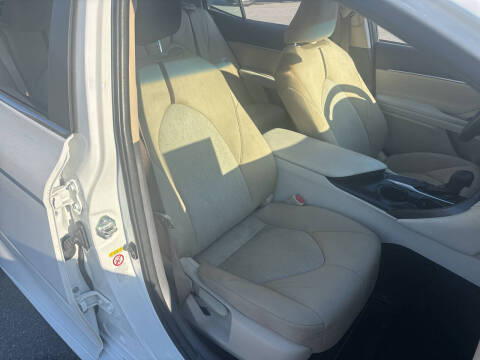 2018 Toyota Camry LE