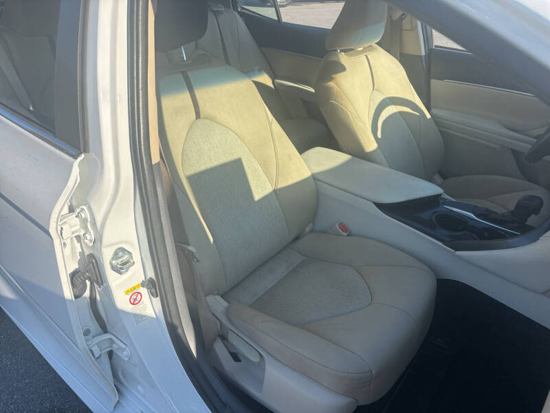 2018 Toyota Camry LE