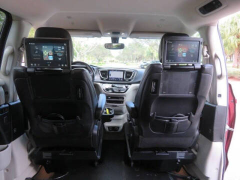2020 Chrysler Pacifica Touring L Plus