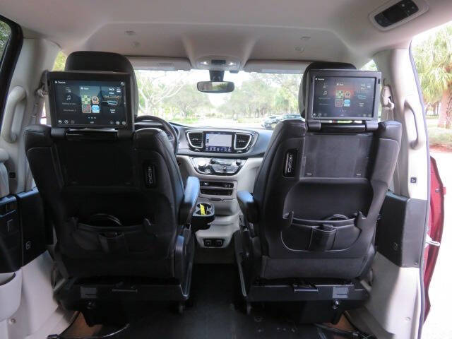 2020 Chrysler Pacifica Touring L Plus