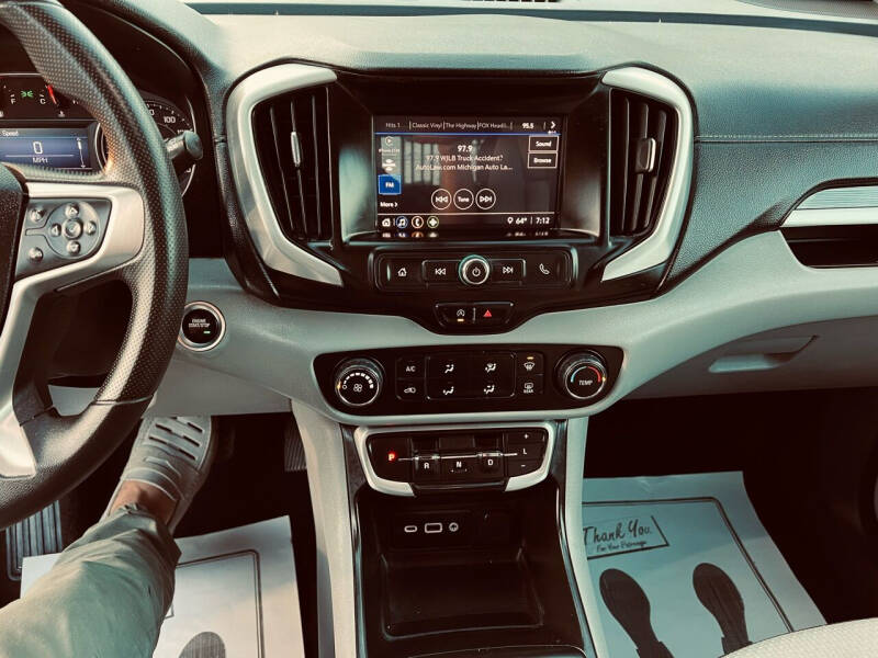 2022 GMC Terrain SLE
