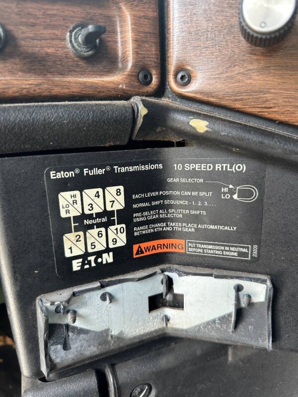 1996 Freightliner FLD112