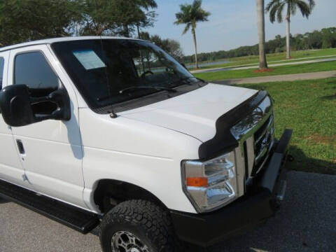 2014 Ford E-Series E-350 SD XLT