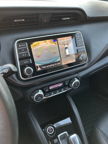 2019 Nissan Kicks SR