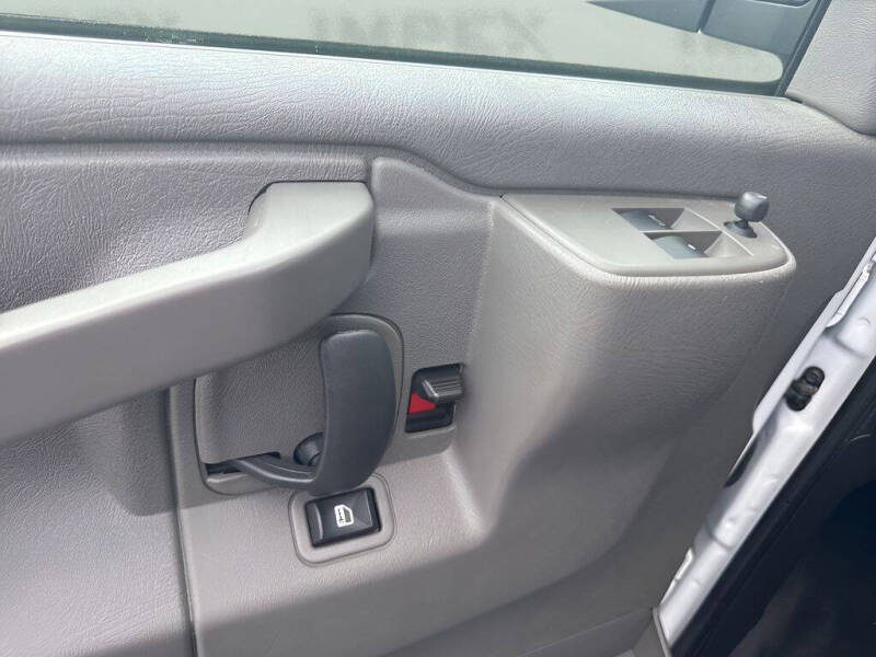 2024 GMC Savana 2500