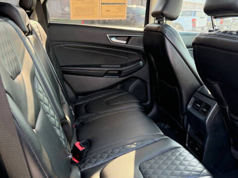 2023 Ford Edge Titanium