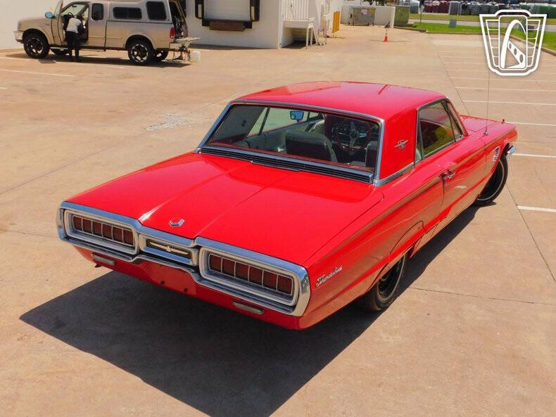 1965 Ford Thunderbird