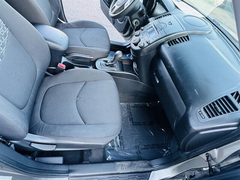2011 Kia Soul +