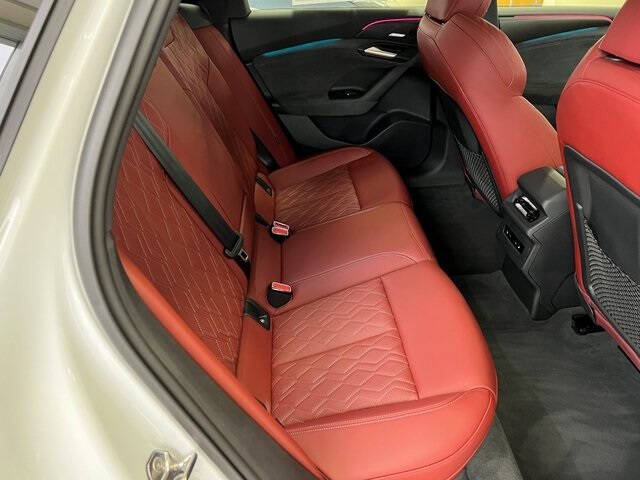 2025 Audi S6 Sportback e-tron quattro Prestige