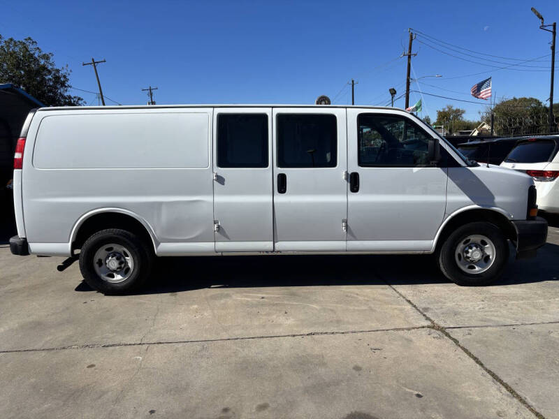 2017 Chevrolet Express 3500
