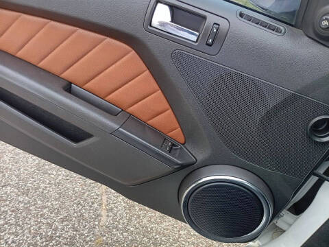 2014 Ford Mustang V6