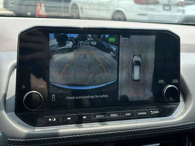 2023 Nissan Rogue SL