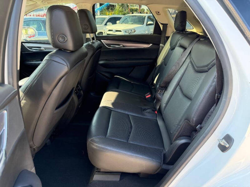 2017 Cadillac XT5 Premium Luxury