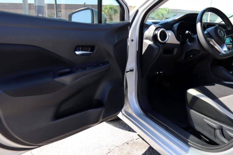 2021 Nissan Versa SV