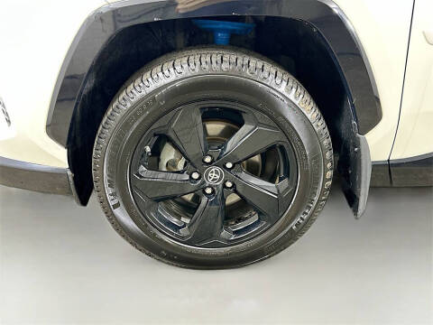 2019 Toyota RAV4 Hybrid XSE