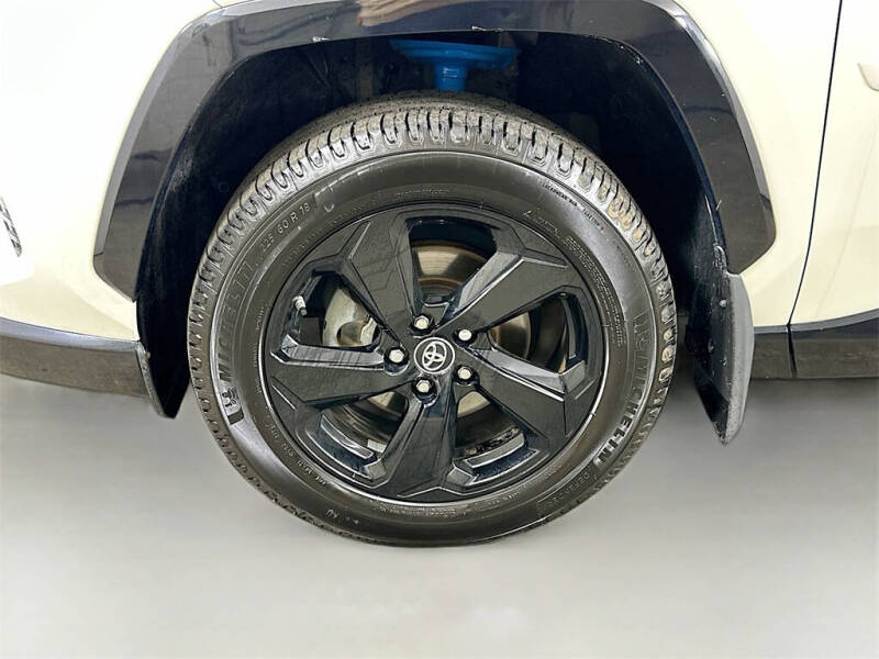 2019 Toyota RAV4 Hybrid XSE