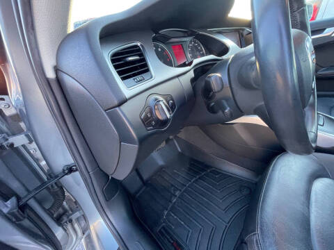 2010 Audi A4 2.0T quattro Premium