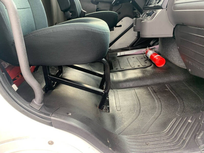 2012 Freightliner M2 106