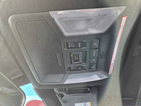 2025 Toyota RAV4 Plug-in Hybrid SE