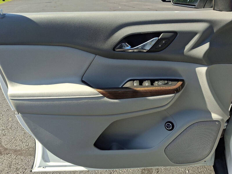 2018 GMC Acadia SLE-2