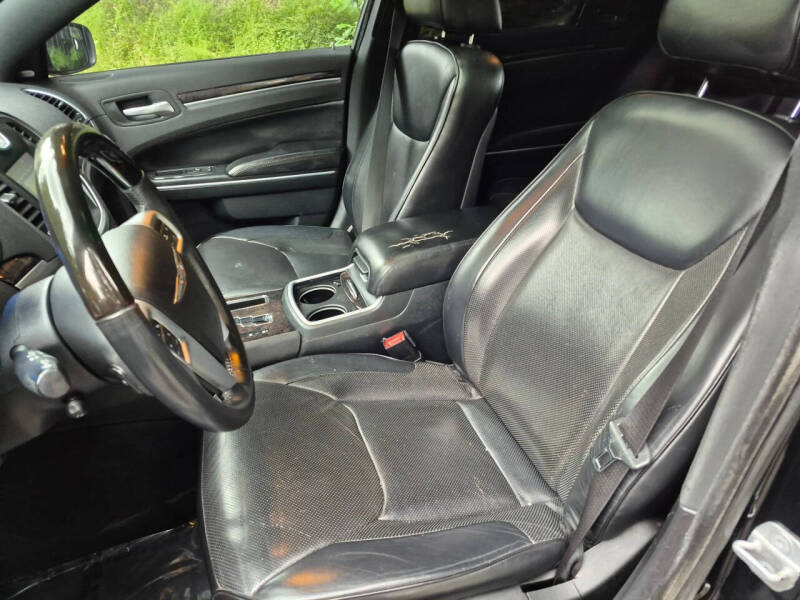 2013 Chrysler 300 C