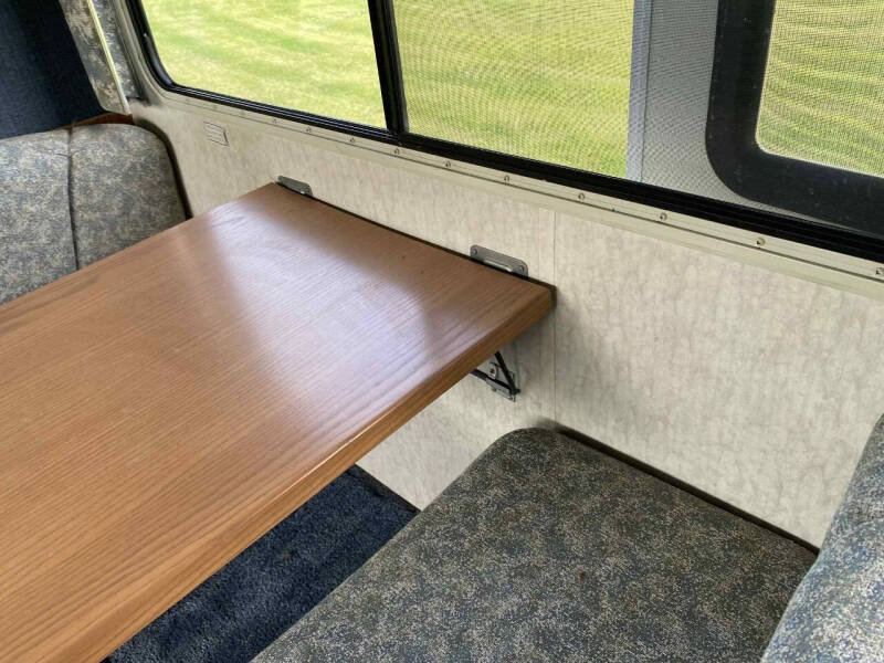 1998 Ford E-Series E-350