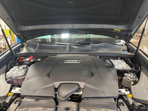 2023 Audi Q8 quattro Premium Plus 55 TFSI