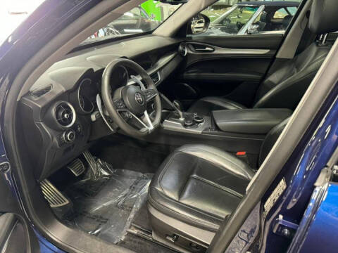 2018 Alfa Romeo Stelvio Sport