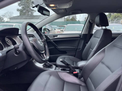 2015 Volkswagen Golf