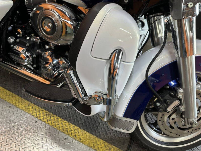 2007 Harley-Davidson® FLHTCU - Electra Glide® U