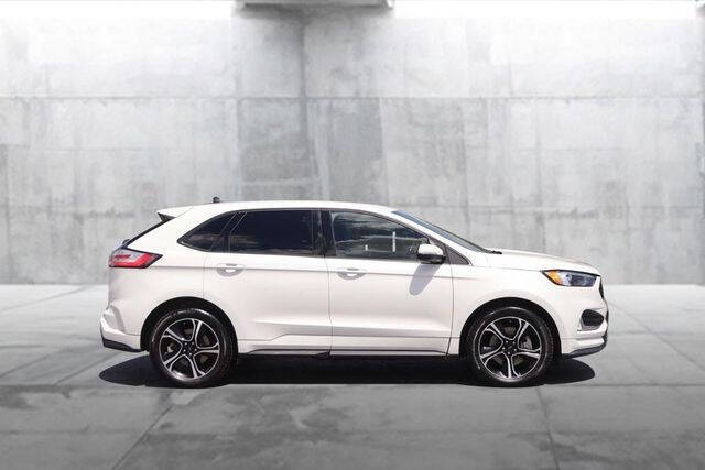 2022 Ford Edge ST