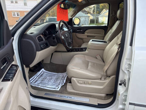 2011 GMC Yukon Denali