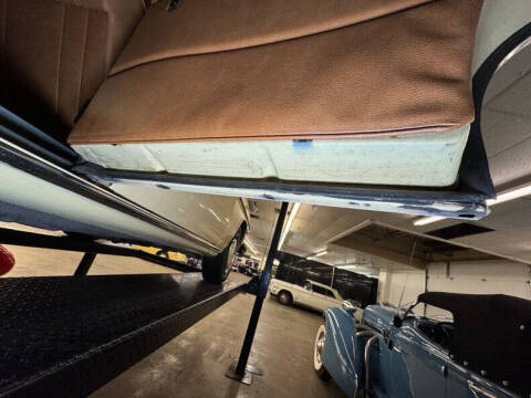 1975 Mercedes-Benz 300-Class